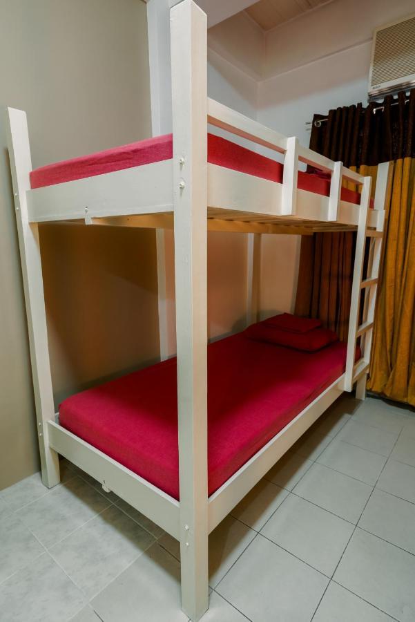 Tarasa Hostel Pasay Luaran gambar
